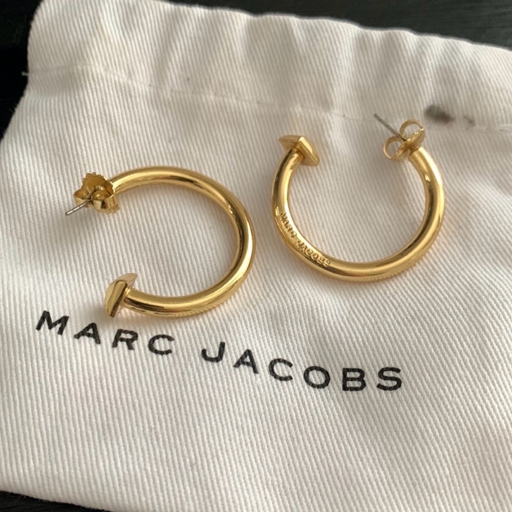 Marc Jacobs gold color hoops
